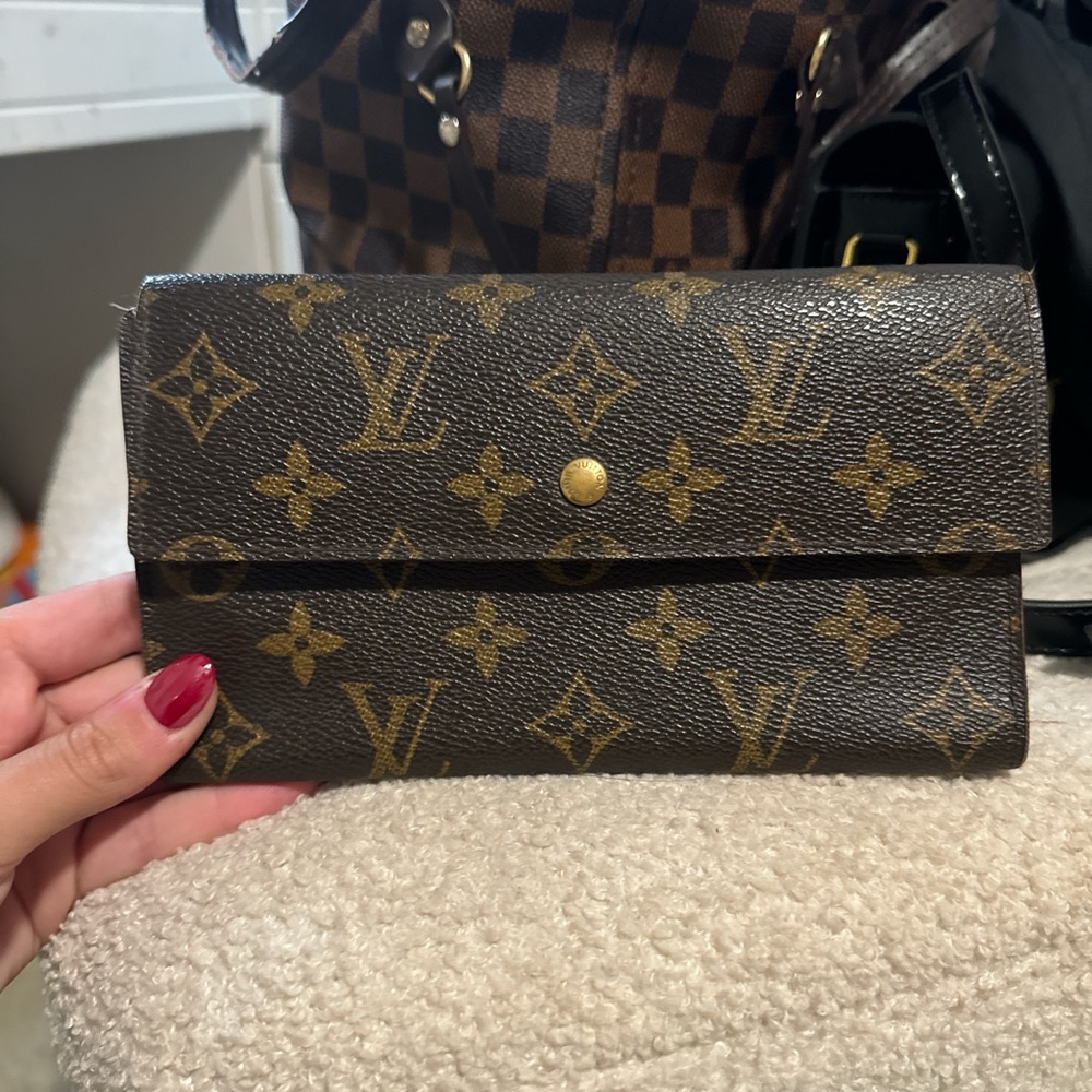louis vuitton wallet